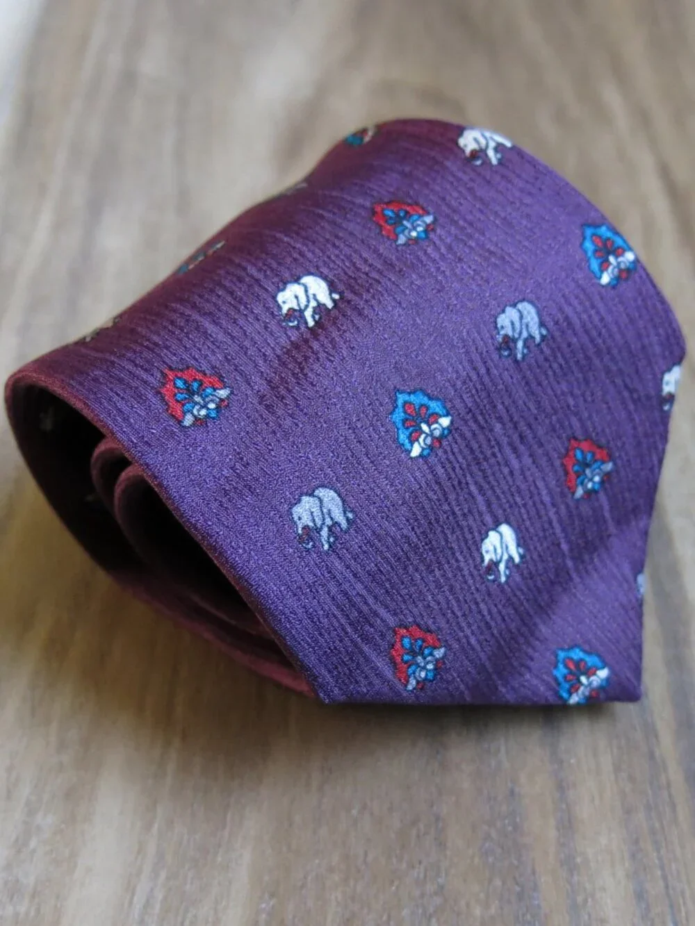 Pierre Cardin Paris Multi Color Animal Print 100% Silk Men's Neck Tie - Picture 2 of 5